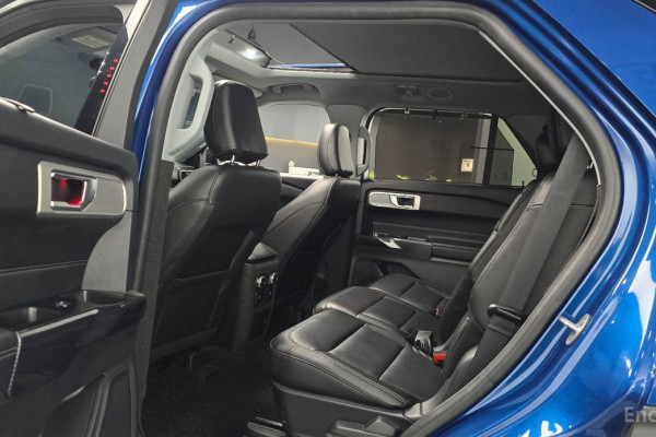 2022 Ford Explorer с пробегом 27 607 км