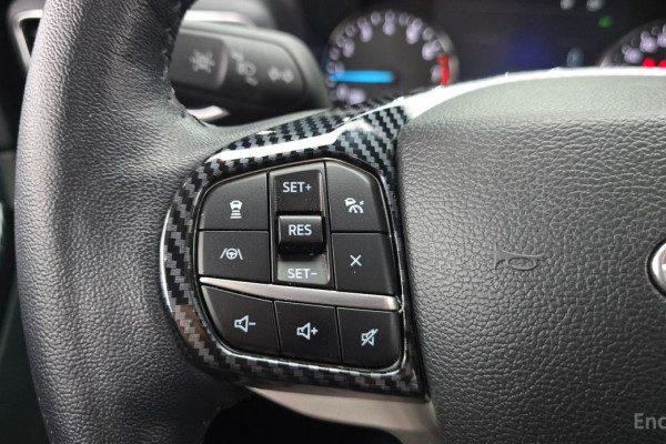 2022 Ford Explorer с пробегом 27 607 км