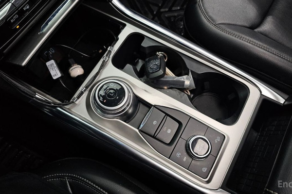 2022 Ford Explorer с пробегом 18 637 км