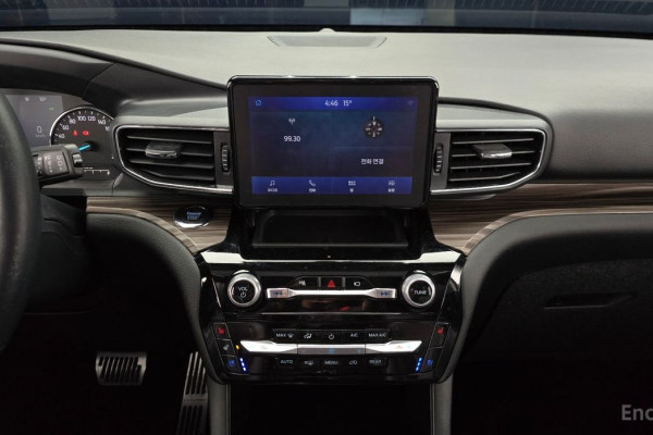 2022 Ford Explorer с пробегом 27 607 км