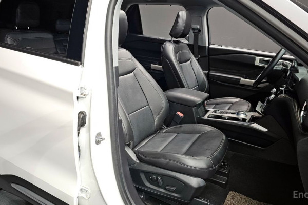 2022 Ford Explorer с пробегом 17 164 км