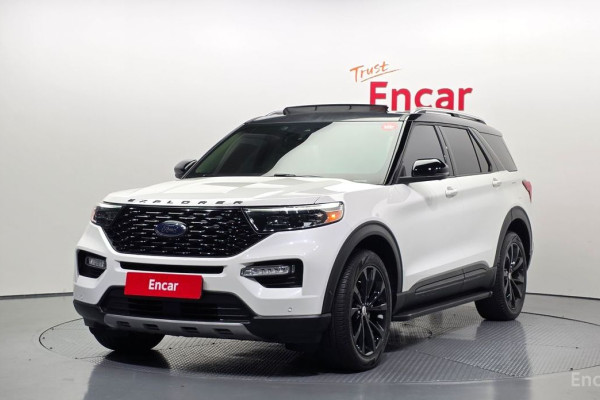 2022 Ford Explorer с пробегом 28 571 км