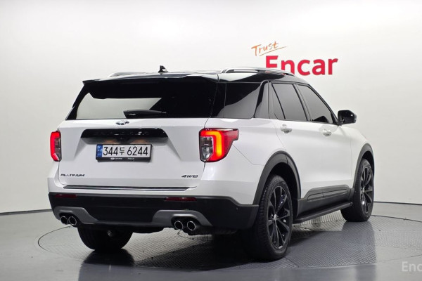 2022 Ford Explorer с пробегом 28 571 км