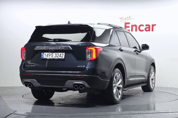 2022 Ford Explorer с пробегом 14 475 км