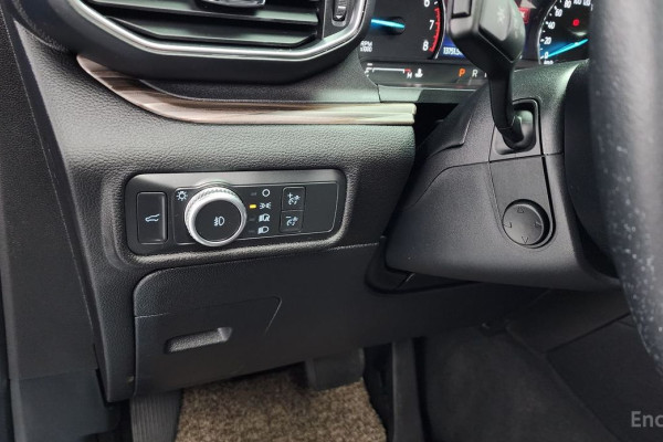 2022 Ford Explorer с пробегом 13 751 км