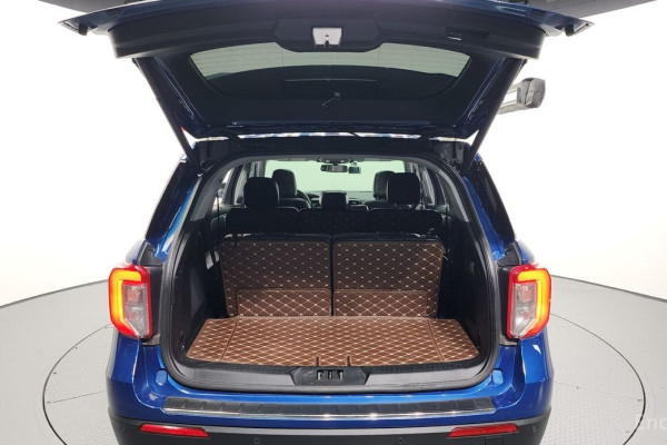 2022 Ford Explorer с пробегом 13 751 км