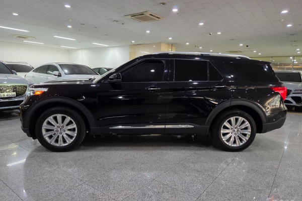 2022 Ford Explorer с пробегом 34 491 км