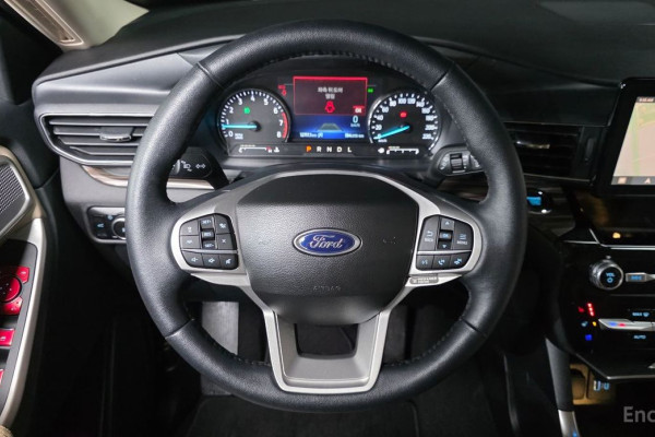 2023 Ford Explorer с пробегом 12 717 км