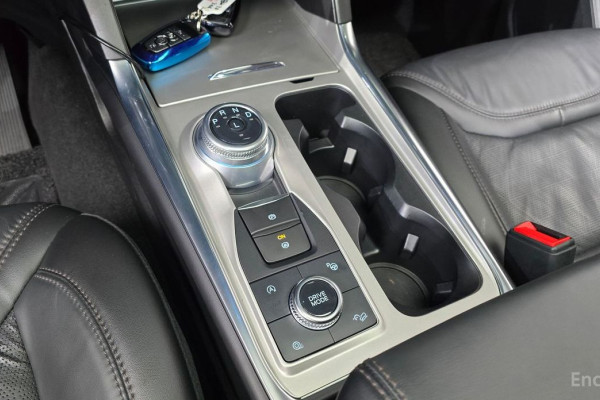 2023 Ford Explorer с пробегом 16 055 км