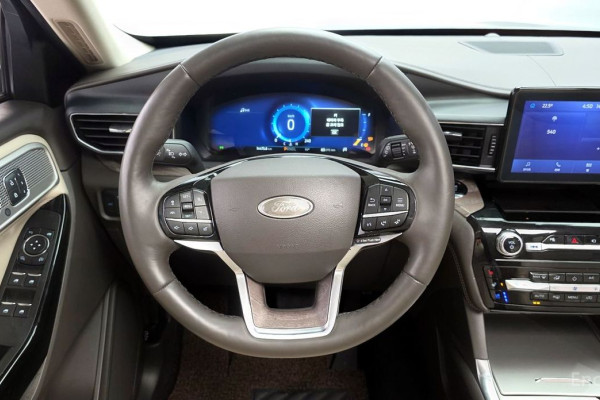 2022 Ford Explorer с пробегом 14 475 км