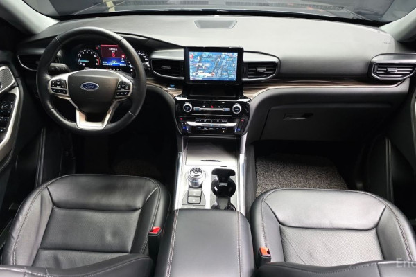 2022 Ford Explorer с пробегом 28 044 км