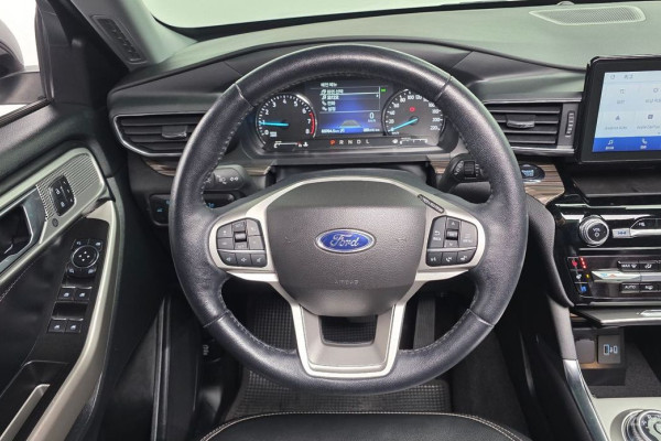 2022 Ford Explorer с пробегом 60 704 км