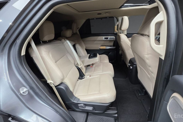 2023 Ford Explorer с пробегом 12 717 км