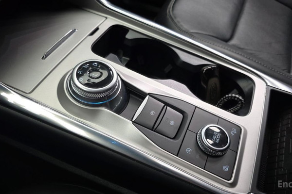 2022 Ford Explorer с пробегом 28 044 км