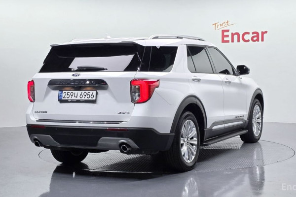 2023 Ford Explorer с пробегом 63 672 км