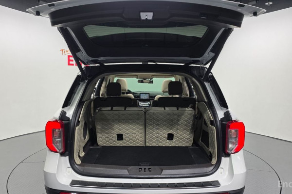 2022 Ford Explorer с пробегом 28 571 км