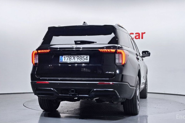 2024 Ford Explorer с пробегом 4 707 км