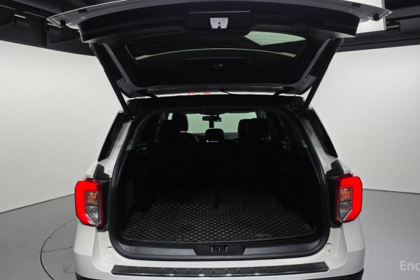 2022 Ford Explorer с пробегом 60 704 км