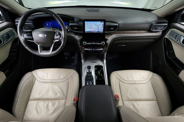 2022 Ford Explorer с пробегом 77 013 км