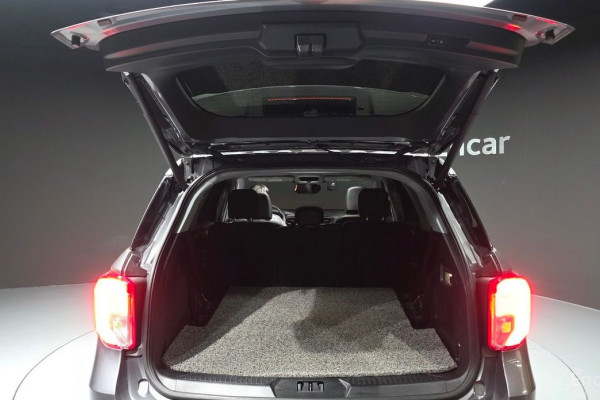 2022 Ford Explorer с пробегом 28 044 км