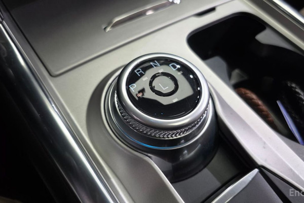 2023 Ford Explorer с пробегом 13 714 км