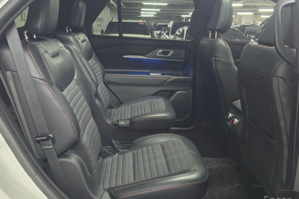 2024 Ford Explorer с пробегом 15 788 км