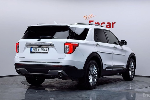 2022 Ford Explorer с пробегом 67 353 км