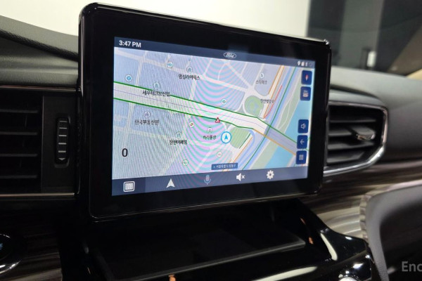 2023 Ford Explorer с пробегом 13 714 км