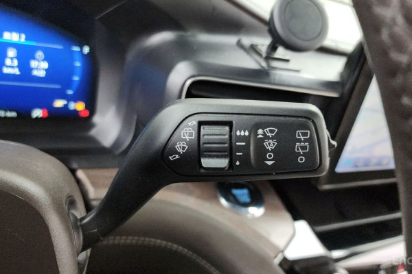 2022 Ford Explorer с пробегом 77 013 км