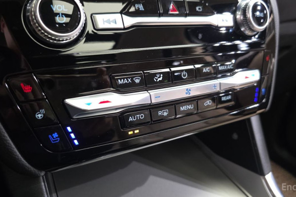 2023 Ford Explorer с пробегом 13 714 км