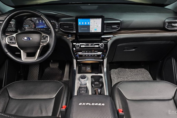 2022 Ford Explorer с пробегом 32 047 км