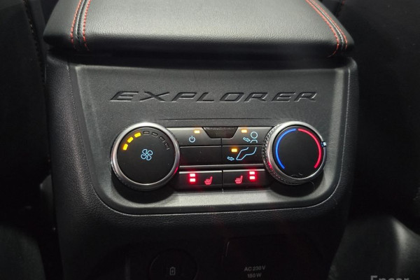 2024 Ford Explorer с пробегом 15 788 км