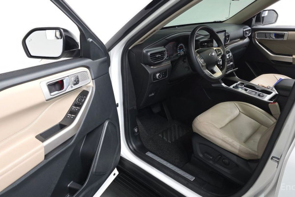 2023 Ford Explorer с пробегом 30 216 км