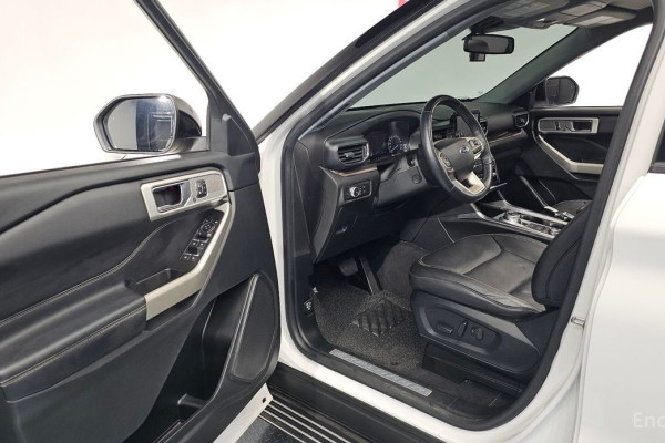 2022 Ford Explorer с пробегом 78 038 км