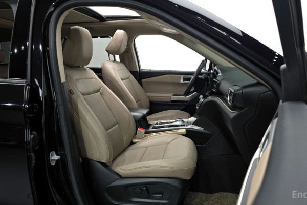 2022 Ford Explorer с пробегом 45 067 км