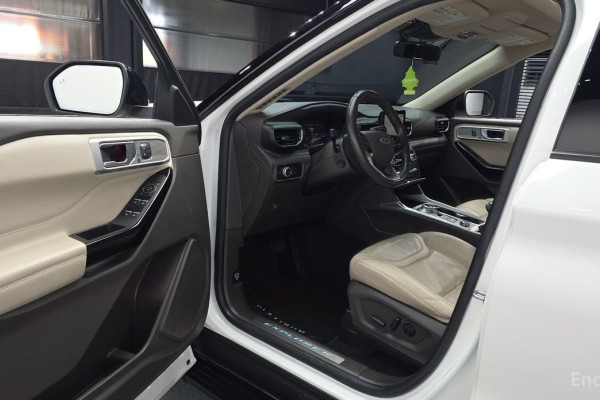 2022 Ford Explorer с пробегом 106 784 км