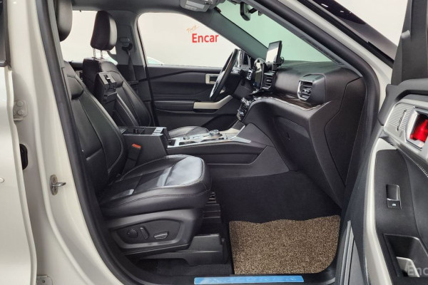 2022 Ford Explorer с пробегом 67 353 км