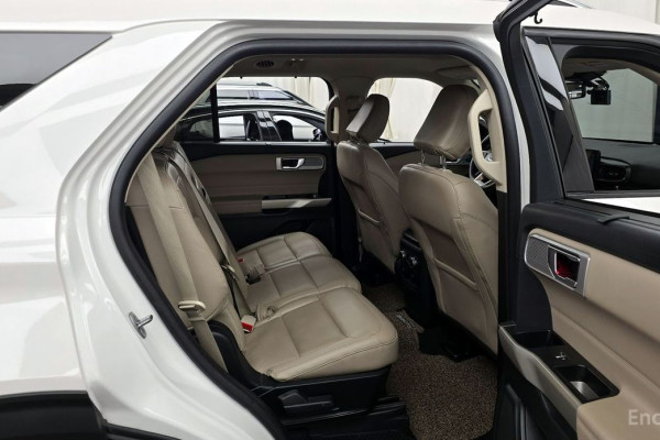 2022 Ford Explorer с пробегом 67 521 км