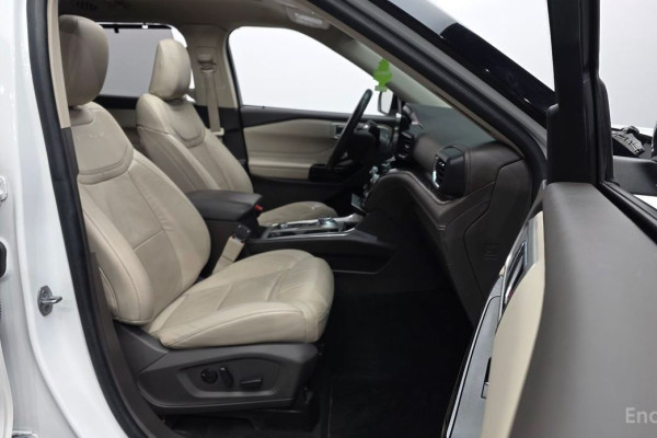 2022 Ford Explorer с пробегом 106 784 км