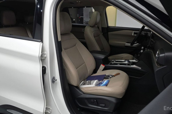 2023 Ford Explorer с пробегом 30 216 км