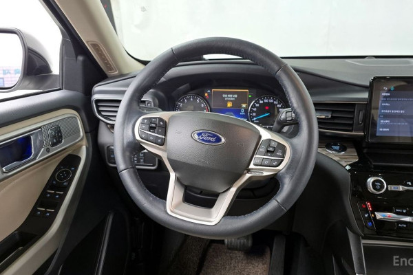 2022 Ford Explorer с пробегом 67 521 км
