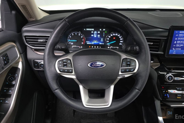 2023 Ford Explorer с пробегом 30 216 км