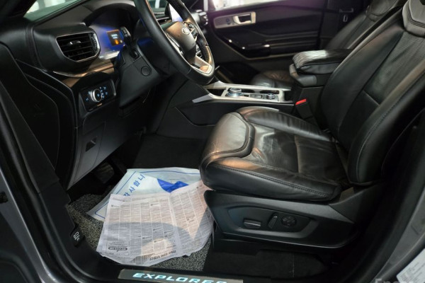 2022 Ford Explorer с пробегом 34 007 км