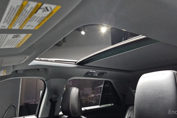 2022 Ford Explorer с пробегом 32 047 км