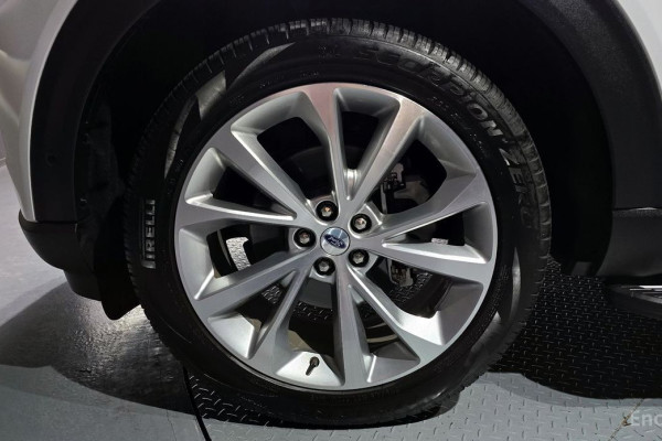 2023 Ford Explorer с пробегом 47 256 км