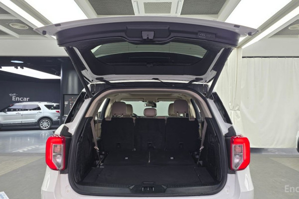 2022 Ford Explorer с пробегом 67 521 км