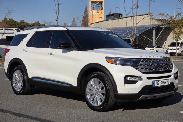 2023 Ford Explorer с пробегом 3 656 км