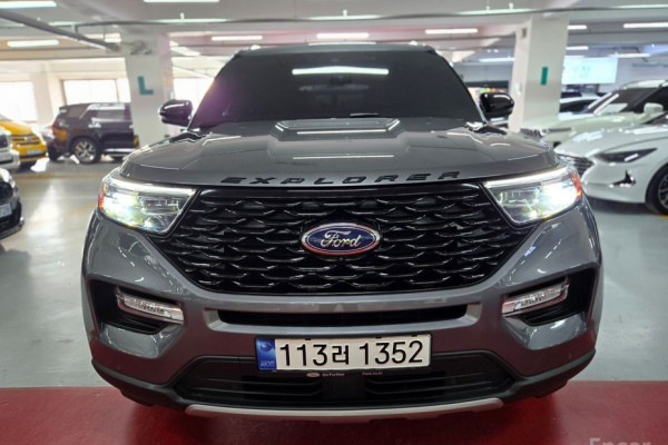 2022 Ford Explorer с пробегом 34 007 км