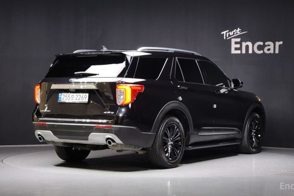 2022 Ford Explorer с пробегом 35 052 км