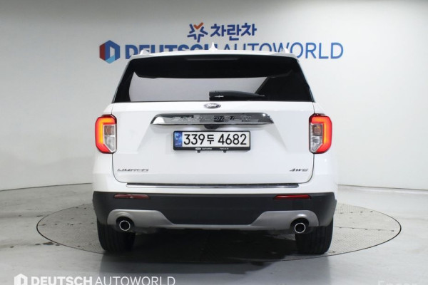 2022 Ford Explorer с пробегом 26 700 км